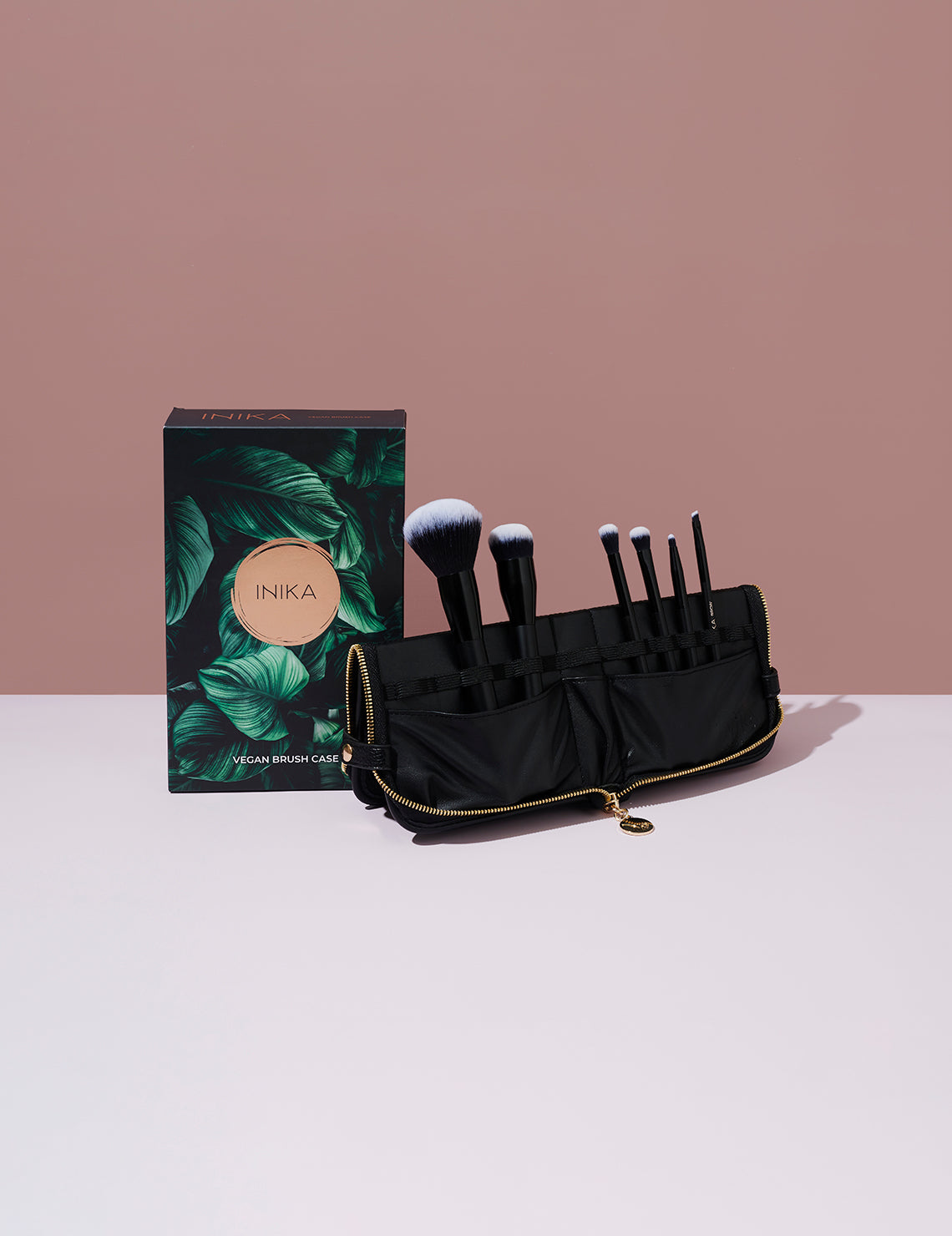 INIKA Organic Vegan Brush Case | INIKA Organic | Lifestyle 03